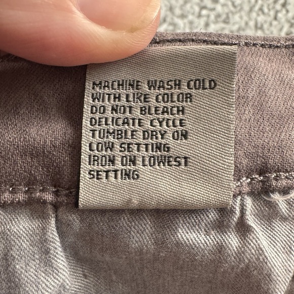 TRACTR MONA Gray Eiffel Tower High Rise Stretch‎ Cut Off Crop Jeans Sz 0/25 NWT - Picture 11 of 11